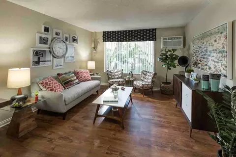 600 Langsdorf Dr, Fullerton, CA 92831