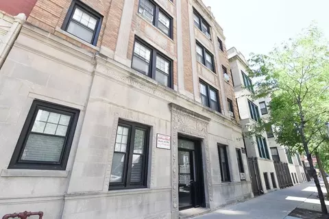 511 W Belmont Ave #26, Chicago, IL 60657