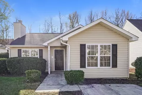 2733 Fairstone Ave, Charlotte, NC 28269
