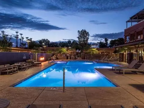8444 E Indian School Rd, Scottsdale, AZ 85251