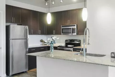 8444 E Indian School Rd, Scottsdale, AZ 85251