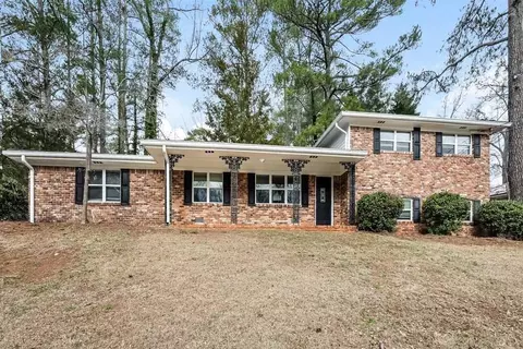 2753 Rainbow Forest Dr, Decatur, GA 30034