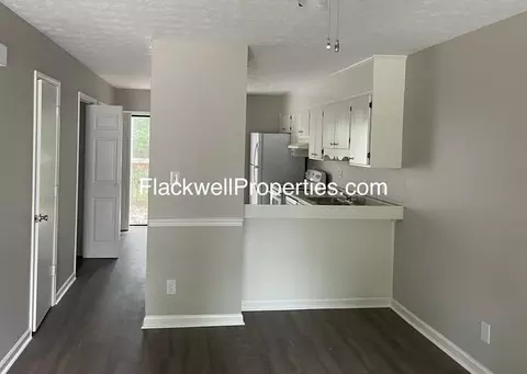 5145 Spring St #L4, Flowery Branch, GA 30542