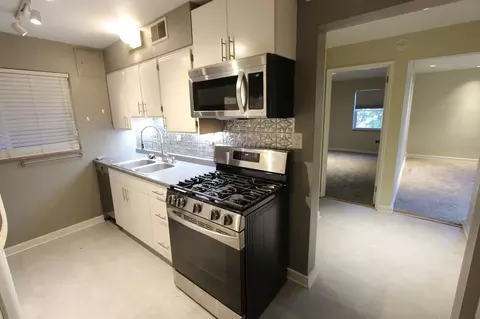 4511 Main St #b, Munhall, PA 15120