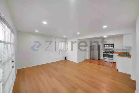 265 Hollywood Blvd #2, Channel Islands Beach, CA 93035