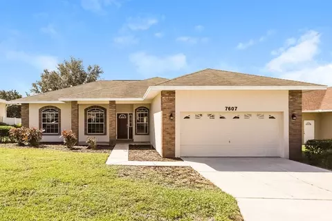 7607 Canterbury Cir, Lakeland, FL 33810