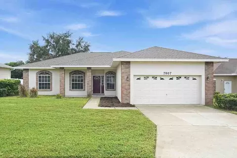 7607 Canterbury Cir, Lakeland, FL 33810
