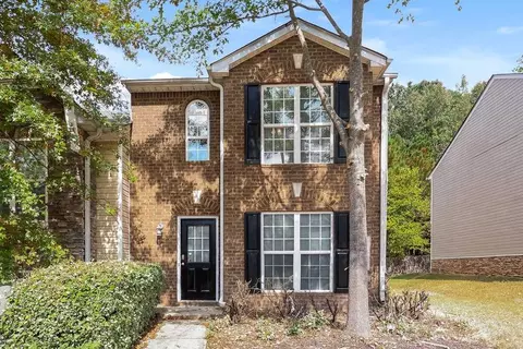 5608 Union Pointe Dr, Union City, GA 30291