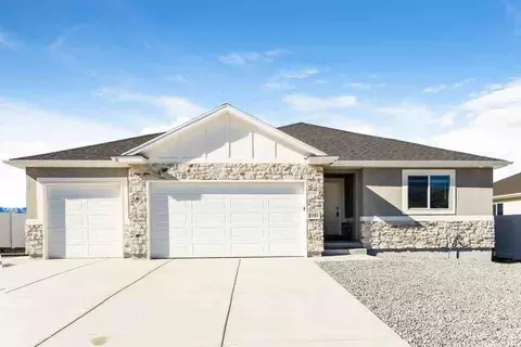 1049 N Providence Way, Tooele, UT 84074