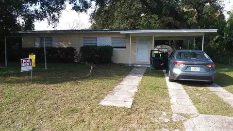 1043 30th St NW, Winter Haven, FL 33881