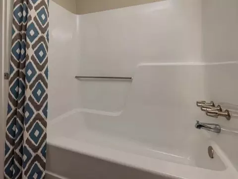 4201 Meadowlark Ln SE, Rio Rancho, NM 87124