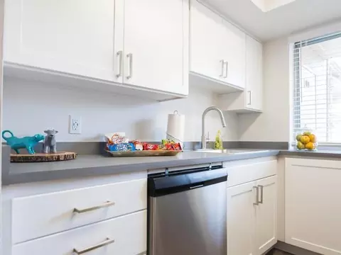 335 Woodlake Dr, Millcreek, UT 84107