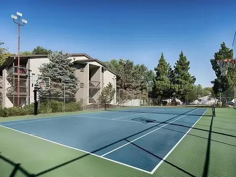 335 Woodlake Dr, Millcreek, UT 84107
