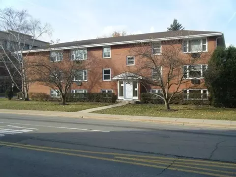 240 N Smith St #A, Palatine, IL 60067