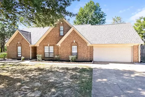 185 Parkway Cv W, Hernando, MS 38632