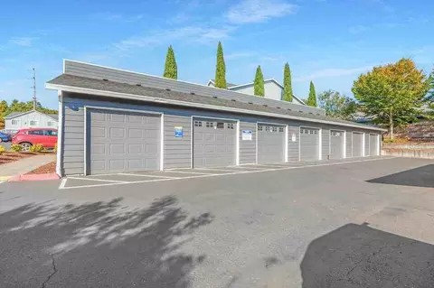 7531 NE 18th St, Vancouver, WA 98661
