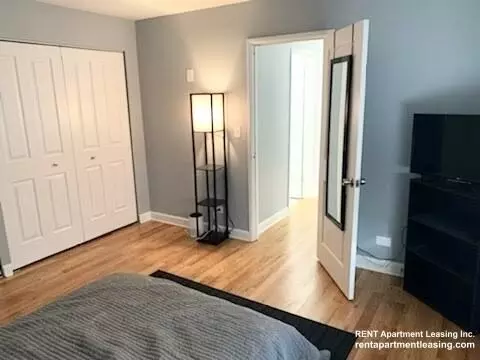 663 W Grace St #207, Chicago, IL 60613