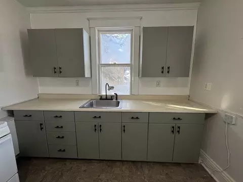 227 6th St S #2, Virginia, MN 55792