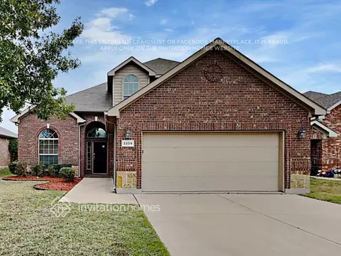 2209 Whitney Dr, Weatherford, TX 76087
