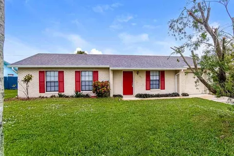 431 Veronica Ave NE, Palm Bay, FL 32907