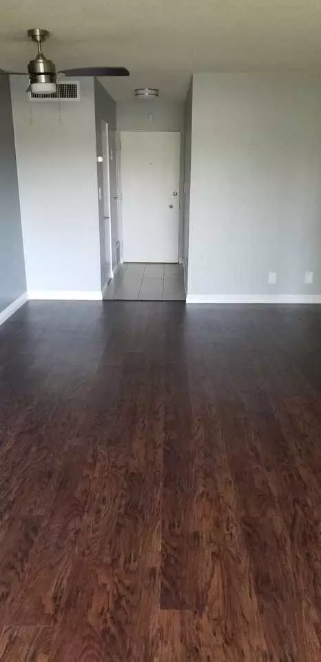 4176 Arch Dr, Los Angeles, CA 91604