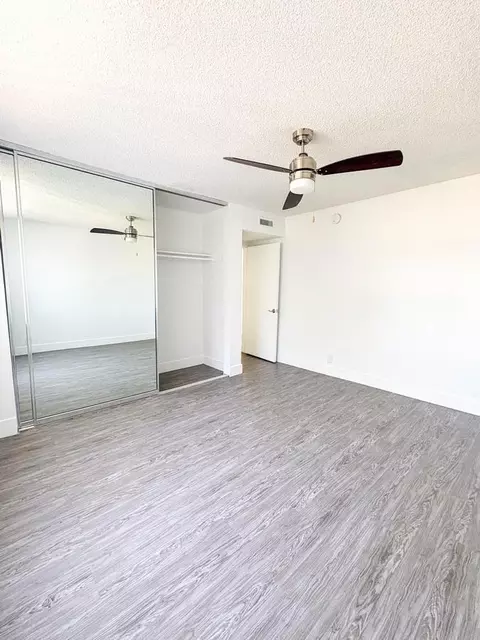 4176 Arch Dr, Los Angeles, CA 91604