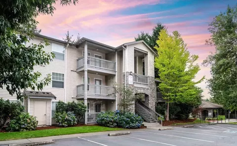 22626 NE Inglewood Hill Rd, Sammamish, WA 98074
