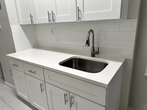 9 Bentley Ave #11, Jersey City, NJ 07304