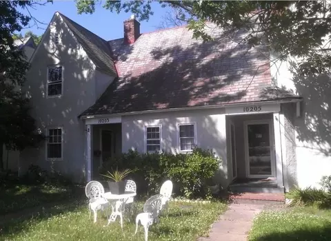 10205 Warwick Blvd #B, Newport News, VA 23601