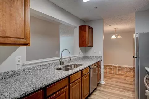 5302 Fairington Club Dr, Lithonia, GA 30038