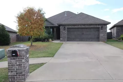 20638 Frontier Pl, Harrah, OK 73045