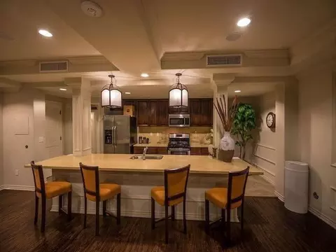 21800 Avalon Blvd, Carson, CA 90745