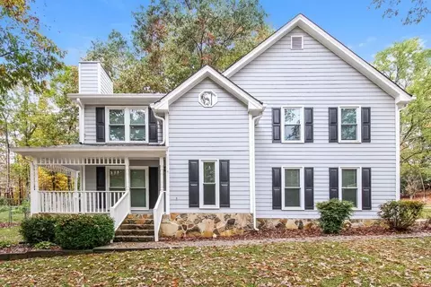 3293 Glynn Mill Dr, Snellville, GA 30039