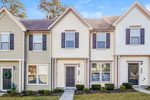 2203 Sunny Cove Dr, Raleigh, NC 27610