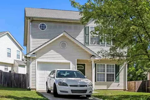 1406 Crandon Dr, Charlotte, NC 28216