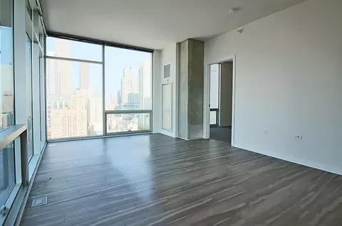 805 N La Salle Dr #1-2PH, Chicago, IL 60610