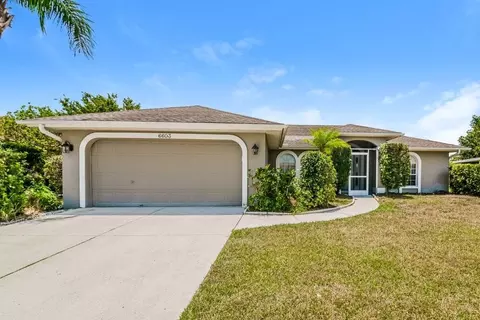 6603 67th St E, Palmetto, FL 34221