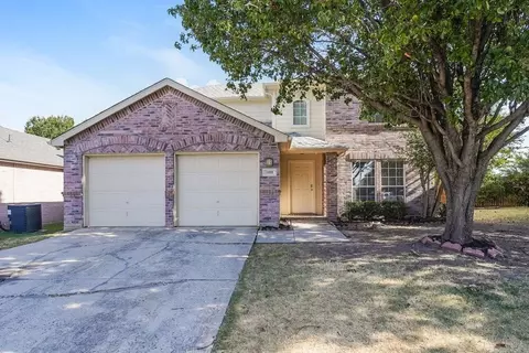 3405 Star Ranch Ct, Roanoke, TX 76262