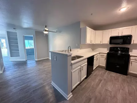 7797 W 52nd Ave, Arvada, CO 80002