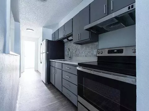 7797 W 52nd Ave, Arvada, CO 80002