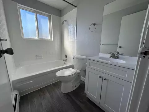 7797 W 52nd Ave, Arvada, CO 80002
