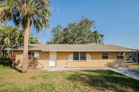 1778 Settler Dr, Fort Myers, FL 33905