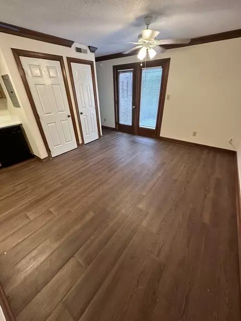 3532 Ivy Commons Dr #101, Raleigh, NC 27606