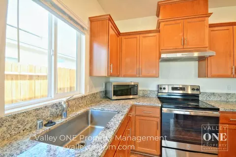 933 Tipton Ln, Patterson, CA 95363 photo 19