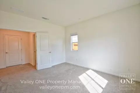 933 Tipton Ln, Patterson, CA 95363 photo 10