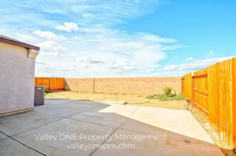 933 Tipton Ln, Patterson, CA 95363 photo 27