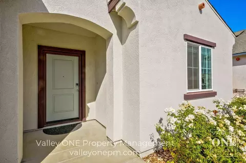 933 Tipton Ln, Patterson, CA 95363 photo 5