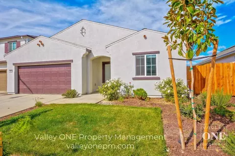 933 Tipton Ln, Patterson, CA 95363 photo 2