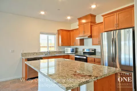 933 Tipton Ln, Patterson, CA 95363 photo 17
