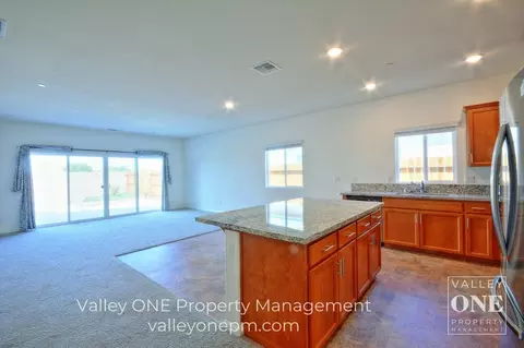 933 Tipton Ln, Patterson, CA 95363 photo 14